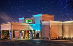 Holiday Inn Express Little Rock-Airport By Ihg